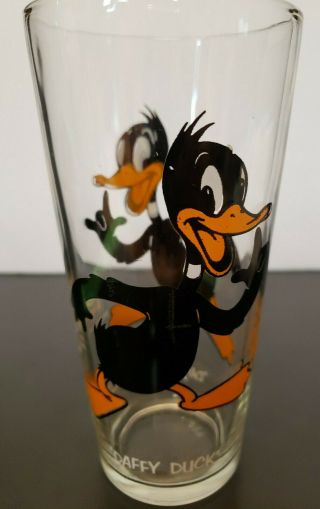Vintage 1973 Daffy Duck Glass Pepsi Looney Tunes Warner Bros.  Collector Series