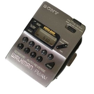 Vintage Sony Walkman Wm - Fx43 Am/fm Stereo Cassette Player Mega Bass