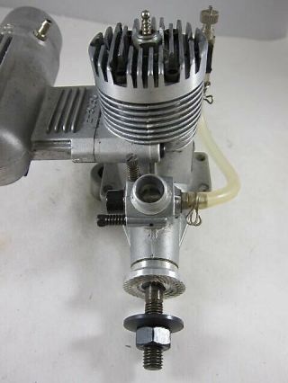Vintage OS Max 40 FP R/C Model Airplane Engine with Muffler & Remote NV 2
