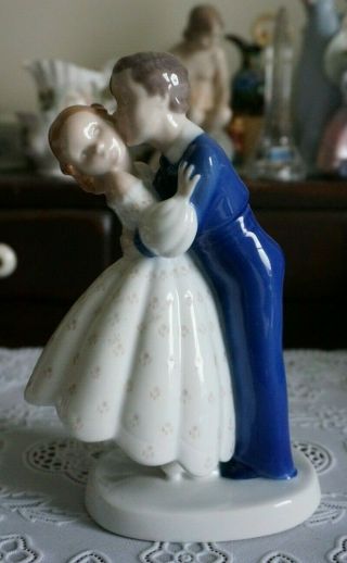Vintage Bing & Grondahl B&g Porcelain Figurine First Kiss 2162,  Denmark