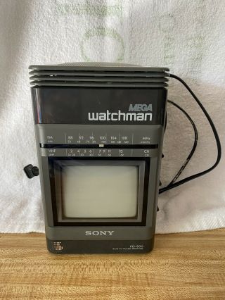 Vintage Sony Mega Watchman Fd - 500 B&w Tv Am/fm Receiver Retro Travel 1989 (27)