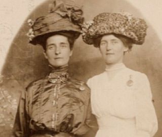 090220 Vintage Rppc Real Photo Postcard Two Women In Enormous Hats C 1910