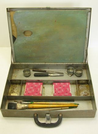 Vintage Metal Artist Box Oil Windsor Newton Paint Brush Palette Art Case Corbin