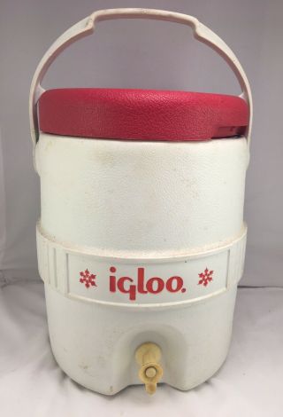 Vintage 2 Gallon Igloo Cooler Drink Dispenser White W/insert