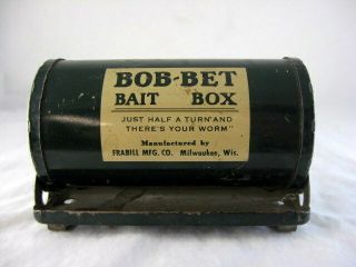 Vtg Green Bob - Bet Bait Box Belt Fishing Metal Worm Container For Belt