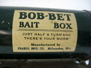 Vtg Green Bob - Bet Bait Box Belt Fishing Metal Worm Container for Belt 2