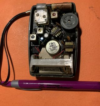 Vintage Tiny Portable Pocket Mika Am Solid State Transistor Radio