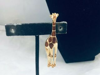 Vtg.  Lc Liz Claiborne Brown Enamel Gold Tone Reticulated Giraffe Brooch