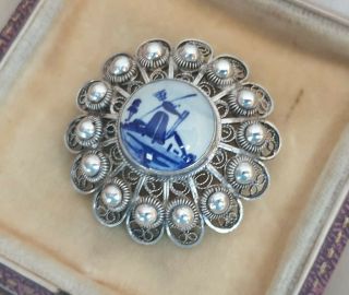 EDWARDIAN VINTAGE DELFTWARE JEWELLERY LOVELY CERAMIC SOLID SILVER BROOCH PIN 2