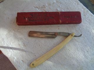 Vintage Straight Razor W.  R.  Case & Son Cuterly Co Little Valley Pa Barber Shave