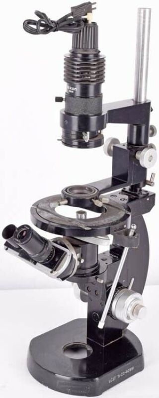 Vintage Nikon Ms Laboratory Adjustable Inverted Microscope System W/ 1x Optic
