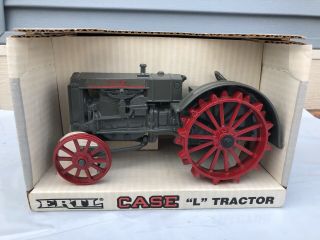 Vintage 1987 Ertl Case " L " Diecast 1/16 Scale Tractor Pre - Owned