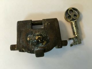 Lock Indian Old Vintage Iron Lock With Key Hand Made Unique Collectible 3
