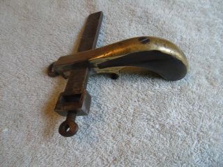 Vintage Leather Tools C S Osborne Wood & Brass Handled Draw Gauge 2