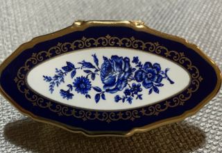 Vintage Stratton Of England " Blue Roses " Lipview/lipstick/mirror Holder