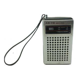Vintage Rs Realistic Am Fm Transistor Solid State Hand Held Radio 12 - 609