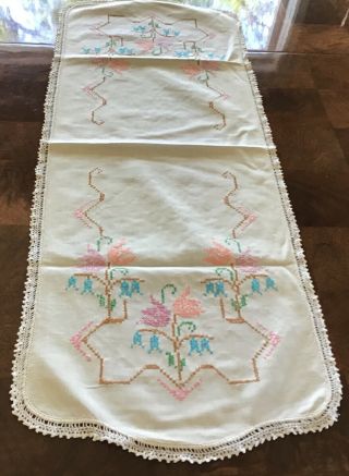 Vintage Embroidered Dresser Scarf Or Table Runner