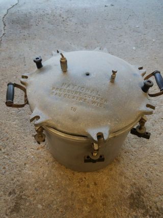Vintage 18 Quart Pressure Cooker Canner National Aluminum Eau Claire Wisconsin