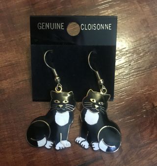Vintage Cloisonne Black And White Cats W Gold Trim Dangle Earrings