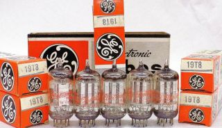 Sleeve Of N.  O.  S Vintage General Electric 19t8 Vacuum Tubes.  4 W/matching Codes
