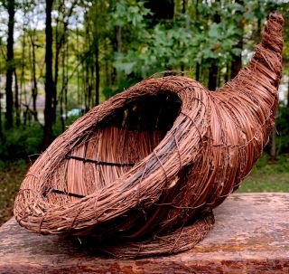 Vtg Straw Cornucopia Basket Horn Of Plenty 12”l Decor Centerpiece Thanksgiving