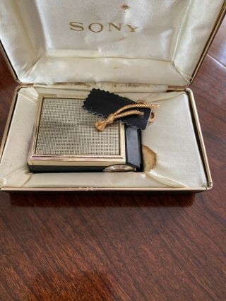 Sony 1r - 81 Vintage Mini Transistor Radio In Case