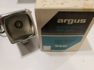 Vintage Argus 8 Sun Gun 746 Movie Camera Spot Light It