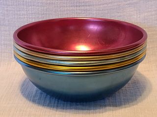 Vintage 50s - 60s Colorful Aluminum Bowls Issues