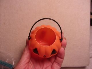 6 VTG.  HALLOWEEN JACK - O - LANTERN Nut Cups - Party,  Favors,  Plastic,  2 1/2 in Wide 3
