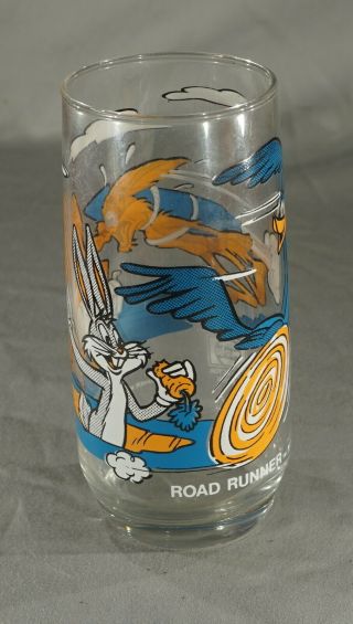 Vintage Pepsi Glass Bugs Bunny Road Runner Wyle E.  Coyote Looney Tunes