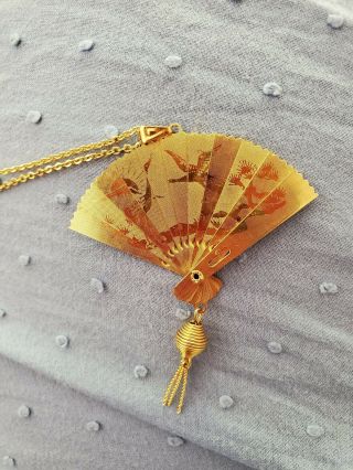Vintage 80s Folding Miniature Asian Fan Necklace Pendant Gold Tone Unique