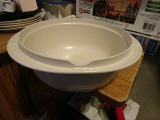Vintage Tupperware Ultra 21 Oven & Microwave 2 Qt 1723 No Lid
