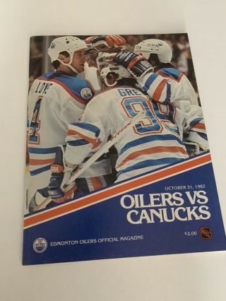 Vintage Nhl Hockey Game Program 1982 - 83 Edmonton Oilers Vs Vancouver Canucks