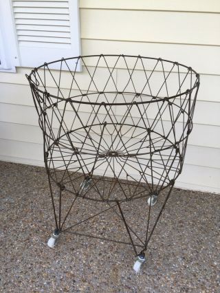 Vintage Style Collapsible Folding Wire Laundry Basket Rolling Wheels Cart Hamper