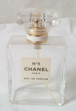 Vintage 1950s EMPTY Chanel No 5 Crystal Glass Perfume Bottle w - spray 1.  7oz 50 ml 2