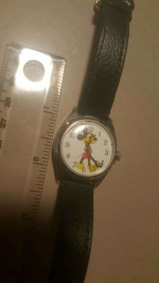 Vintage Mickey Mouse Moving Hands Novelty Wristwatch C Late 1960 