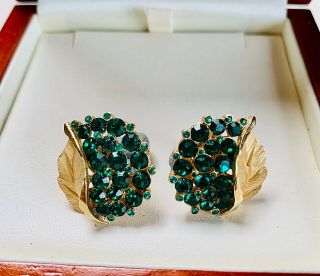 Vintage Signed Crown Trifari Green Rhinestone Gold Plated Clip On Earrings
