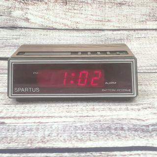 Vtg Spartus Clock Digital Alarm Faux Wood Grain Electric Battery Backup No.  1108