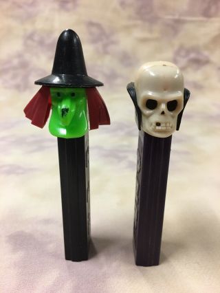 Vintage Halloween Pez No Feet Witch With Black Base And Hat And Skull Pez Purple