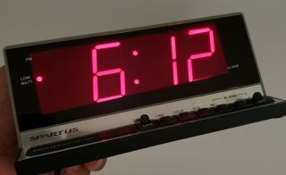 Vintage Large Display Spartus Electronic Digital Led Alarm Clock - Model 115061