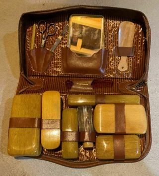 Vintage Personal Grooming And Travel Case Leather