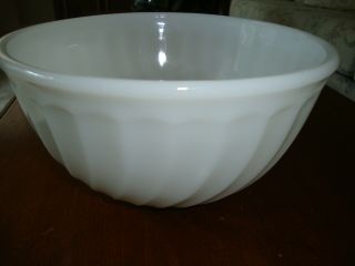Vintage Fire King White Opal Swirl Bowl 8” W X 3 3/4 " H Mixing Bowl Milk Glass