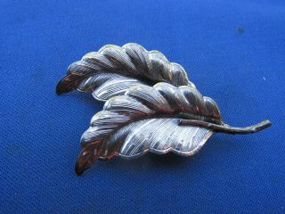 Vintage Sterling Silver Danecraft Two Textured Leaf Pin Brooche