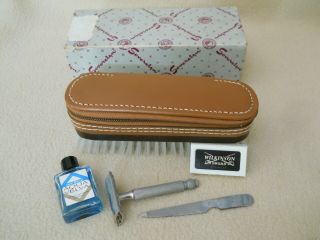 Vintage Sovereign Leather Travel Grooming Kit / Gillette Razor / Aqua Velva/comb