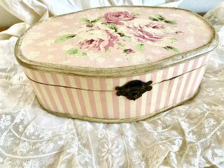 Vintage Antique Decorative Wooden Vanity Box Shabby Chic Felt Lined Floral