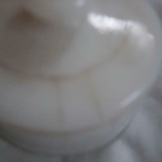 Vtg Hazel Atlas Milk Glass Powder Jar w Lid - 2 - 5/8 Inch Round - Puff 3