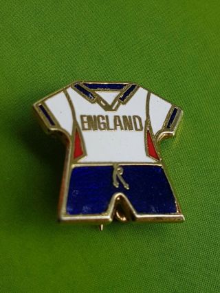 England Kit Enamel Pin Badge Football Vintage