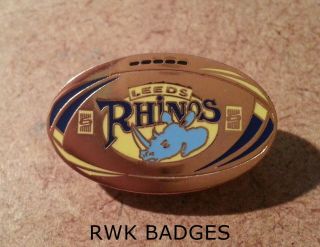 Leeds Rhinos - Vintage Gold Supporters Enamel Badge