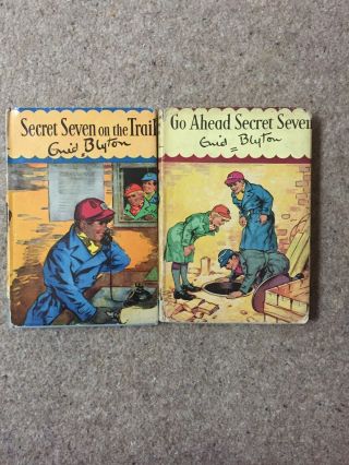 2 X Vintage Secret Seven Books With Dust Jackets By Enid Blyton