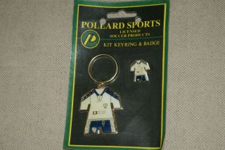 Tottenham Hotspur Vintage Keyring & Badge 1995 &
